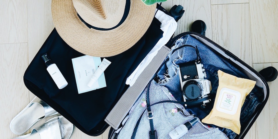 Travel Nurse Essentials: What to Pack for Your Travel Nursing